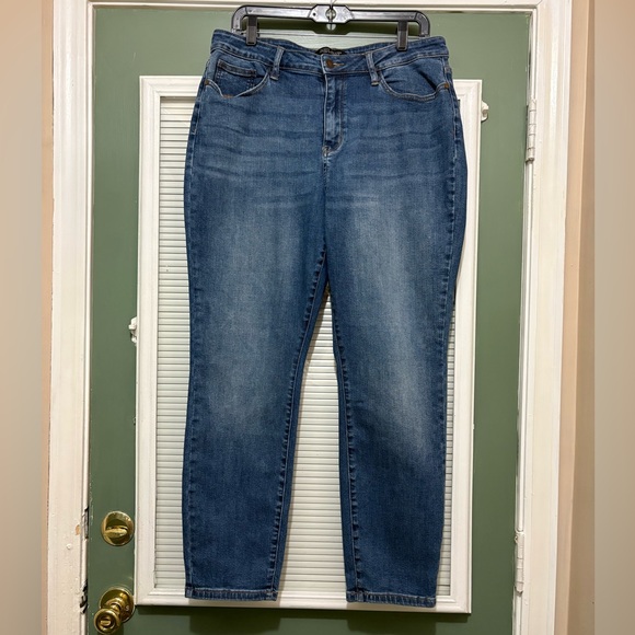 Judy Blue Denim - Judy Blue Jeans Womens Size 32 Boyfriend Fit Med Wash Blue Stretch